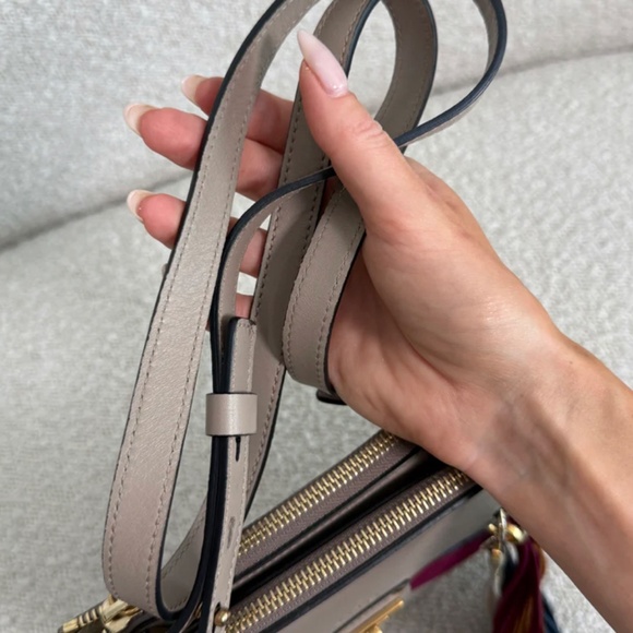 Chloé Jane Small Tassel-Trim Leather Crossbody Bag - Picture 11 of 16